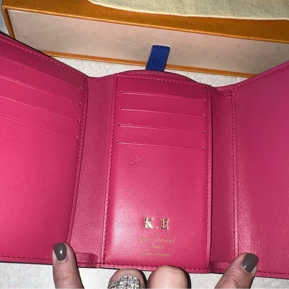 Capucines Compact Wallet in excellent used condition. - Picture 8 of 10